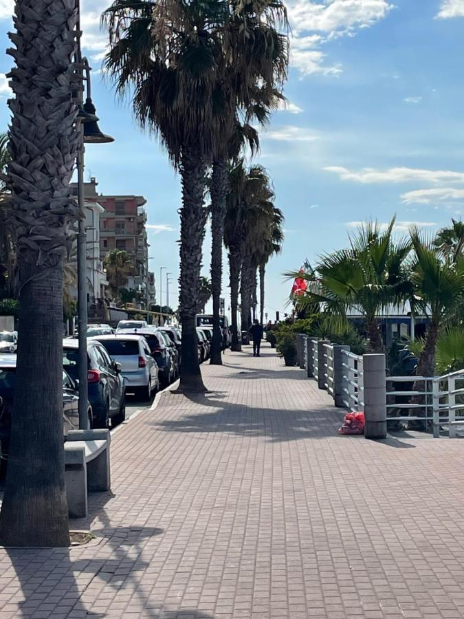 Casa Aiga Marina Lägenhet Ventimiglia Exteriör bild